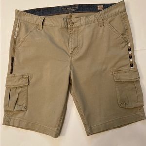Lucky Brand Women’s Cargo Shorts Size 14